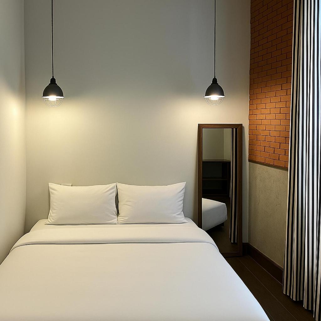 Khunluang Hostel (Adults Only) Chiang Mai Exteriör bild