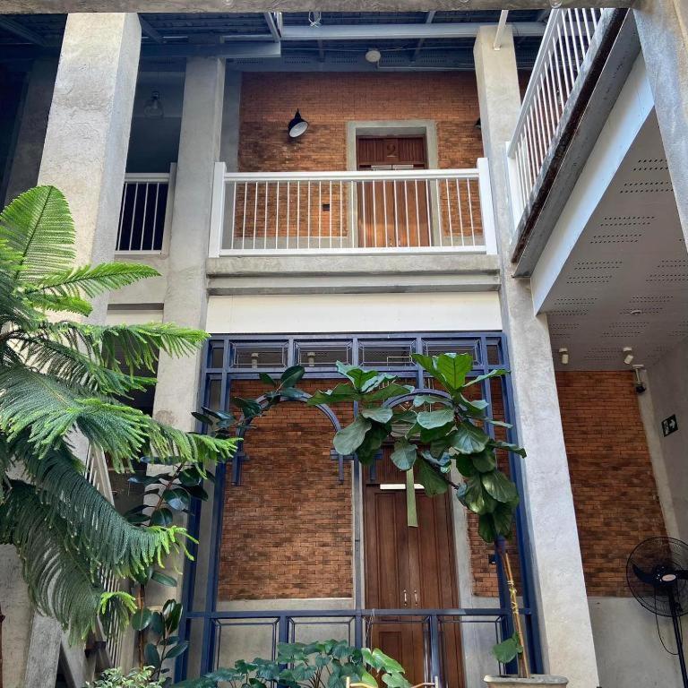 Khunluang Hostel (Adults Only) Chiang Mai Exteriör bild